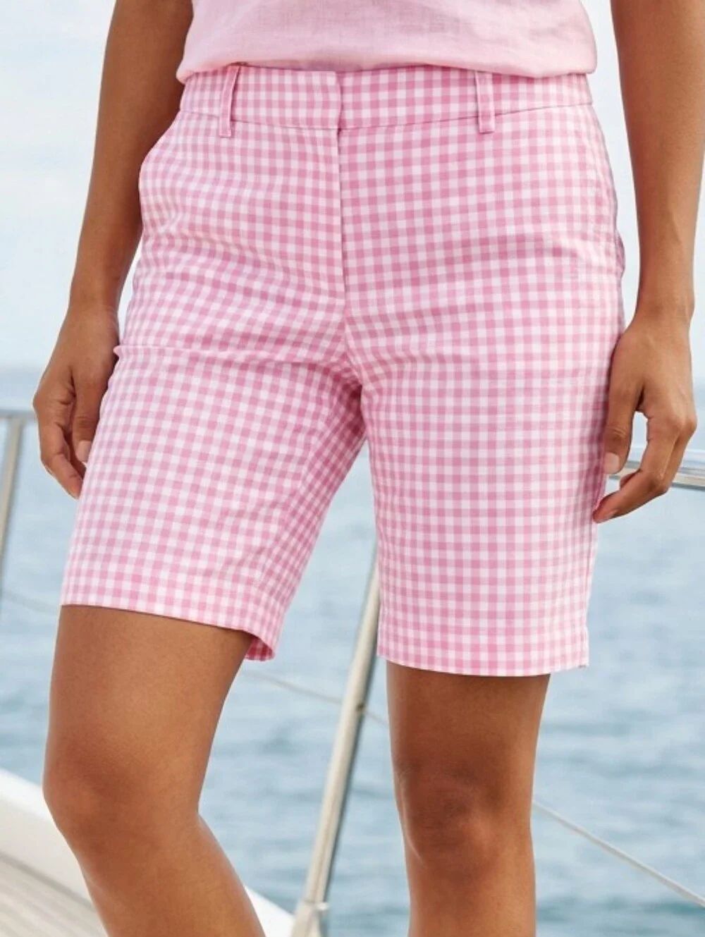 Talbots Perfect Bermuda Shorts Pink Gingham Cotton Mid Rise Petite Stretch 6P